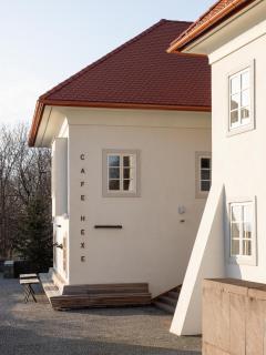 Apartments Cafe Hexe - Bratislava - 8