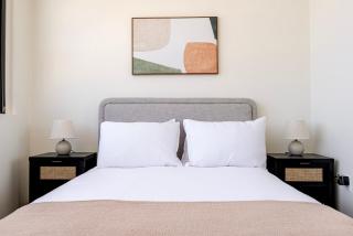 Blueground MacArthur Park pool nr Wilshire Blvd LAX-1352 - 1