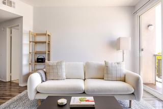 Blueground Hollywood balcony nr Griffith Park LAX-1347 - 9
