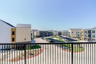 Blueground Round Rock pool nr Old Settlers Park ATX-320 - 5