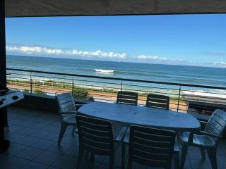 Elegant Family Retreat with Ocean Views - Umdloti - 4