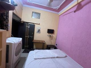 Krishna Hotel - Bhopal - 4