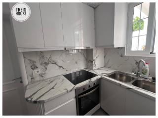 Treis House - Berat - 2