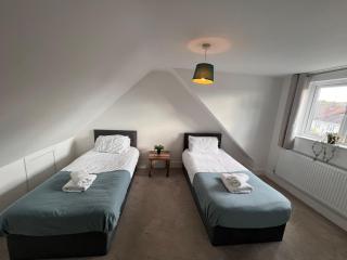 Luton Central House - 0