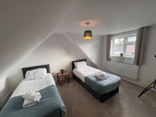 Luton Central House - Luton - 6