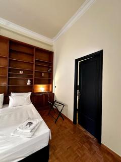 Sis Urban,Timeless Elegance - Atene - 3