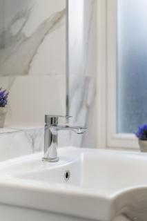 Studio in the Heart of Sohos Nightlife 3rd floor no lift GS3 - Londra - 3