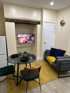 Cosy one bedroom Studio Flat JQ Birmingham - 5