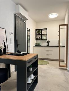 Stylish Unit in Komarna - Idyllic Retreat - 8