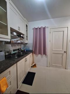 A1 1 Bedroom 2 Queen Size Beds Apartment Transient House near USEP Obrero Abreeza Mall - Davao - 6