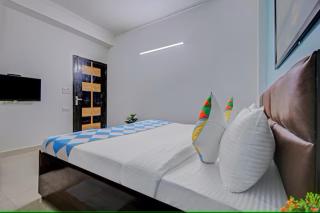 Hotel Saket Residency - 8