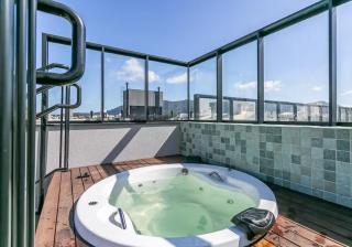 Modern loft footsteps from beach - Florianópolis - 9