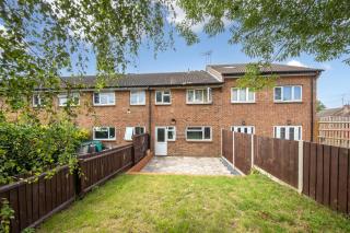 Exquisite 1 bedroom home with free parking - Luton - 7