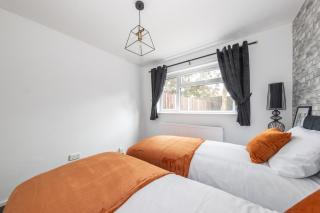 Exquisite 1 bedroom home with free parking - Luton - 3