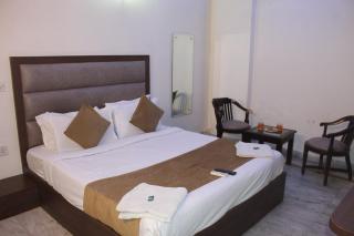 New South Paradise - Near Nehru Place - Nueva Delhi - 9