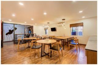 HOTEL KUWER PALACE Near Ramjanam Bhoomi - Temple - Fully Air Hotel - Ayodhya - 3