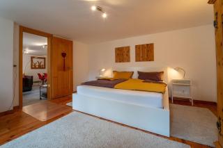 Stilvolle Ferienwohnung 1-6 Pers - Chasa32 OG - Guarda - 5