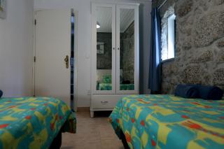 Private 2-bedroom apartment & solar heated pool FREE play-park - - 9