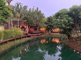 ธารคีรี รีสอร์ต สวนน้ำกำนัน - Ban Nai Sa - 0
