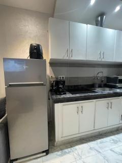 Appartement lumineux clim et balcon vue sur montagne - 6