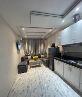 Appartement lumineux clim et balcon vue sur montagne - 7