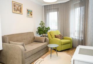 Stylish 1BR Steps from Sea Garden I Central Varna - Varna - 9