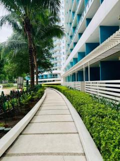 Azure Urban Resort Residences by Charm Staycation - Manila - 8