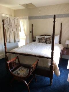 Carriage House Bed and Breakfast - Monroe - 7