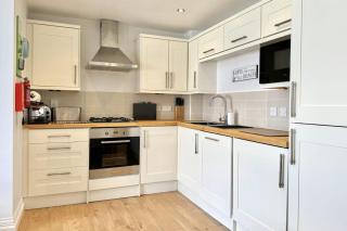 Pufflings, Padstow Coastal Cottage, Free Private Parking - Padstow - 3