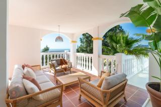 Villa Solazul in El Atabal, Malaga by TCM - 5