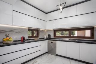 Oasis Luxury Villa - 8