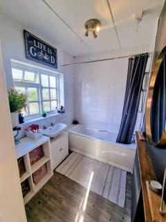 Well located 3 bedroom cottage - Whitchurch - 6