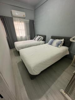 Bee House 172 only 300m to BTS Talat Phlu - Bangkok - 9