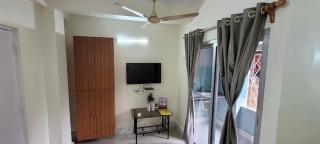Lily and Lotus 2 Cozy 1Bhk Compact Full Furnished AC Apartment Managed by Hotel Airways - 8