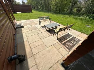 Lily Lodge-Tranquil-Hot Tub-Fishing-7m to beach - Garton - 8