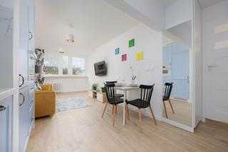 Bright Apartment in Warsaw's Ochota District by Noclegi Renters - Varsavia - 5