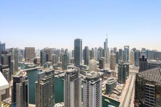 Sleek 2BR w Marina Skyline Views - Dubai Marina - 0