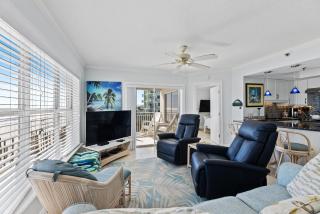 Palm House 3B with oceanfront views, pool, and private beach access - New Smyrna Beach - 2