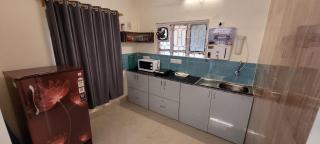 Lily and Lotus 2 Cozy 1Bhk Compact Full Furnished AC Apartment Managed by Hotel Airways - - 2