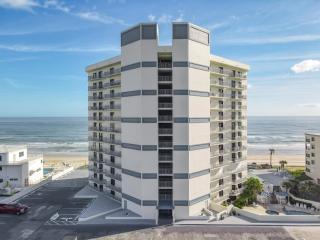 Seascape Towers 525 Oceanfront End Unit with Pool on Car Free Beach - New Smyrna Beach - 6
