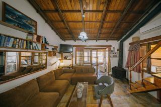 Seaside Wooden Cottage Retreat - Karfás - 0