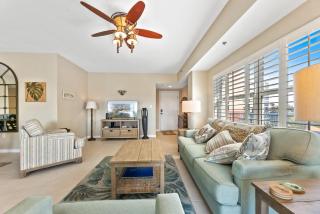 Oceanwalk 5-201 Spacious Corner Condo Near Beach & Pools - New Smyrna Beach - 5
