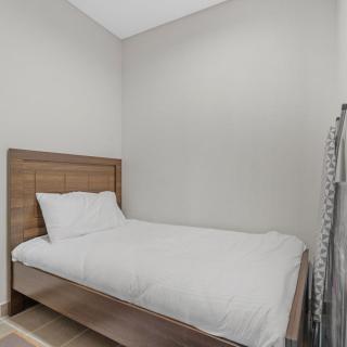 Luxury Canal View-2BR Maid's Room in CF 2, Al Wasl - 6