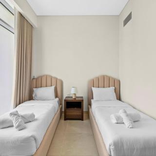 Luxury Canal View-2BR Maid's Room in CF 2, Al Wasl - 1