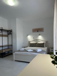Iraklis Hotel - Skala Rachoniou - 1