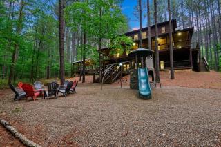 Low Rider Lodge - Backs to Pine Forest and ATV Trail Access from Driveway - 1