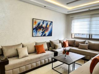 Family Stay Beautiful 2 Bedroom Apartment - Casablanca - 2