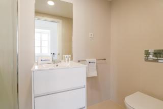 HostWise - Bright Flat in Historic Foz House - Porto - 6