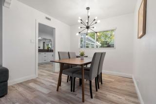 Pristine 3BD, 2BA Modern Getaway with Pool - Citrus Heights - 5