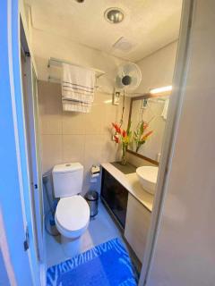 1528-1br-1bed-1sofa bed 1pull out pool view with balcony - Manila - 5